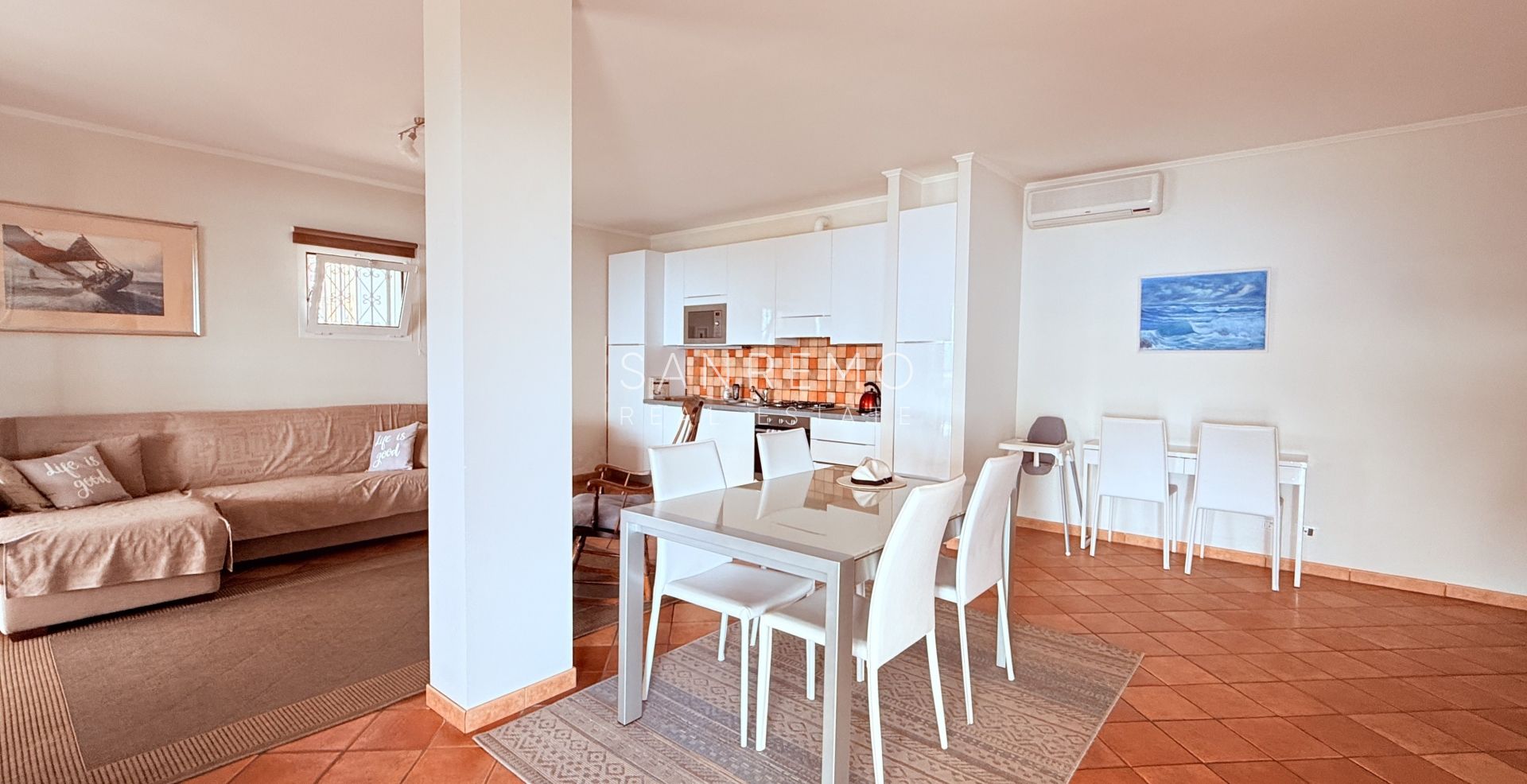 Престижная вилла с бассейном и захватывающим видом на море