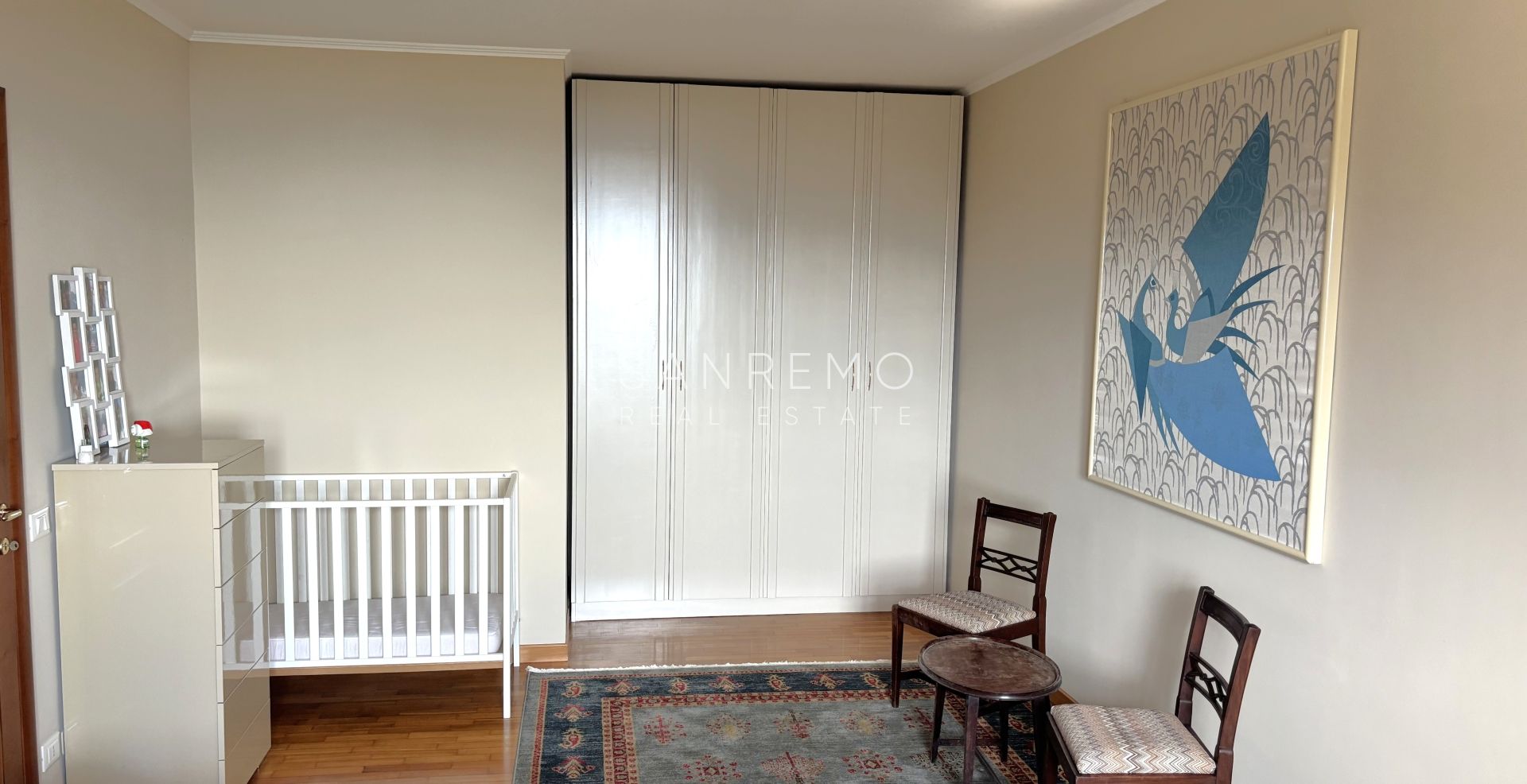 Престижная вилла с бассейном и захватывающим видом на море