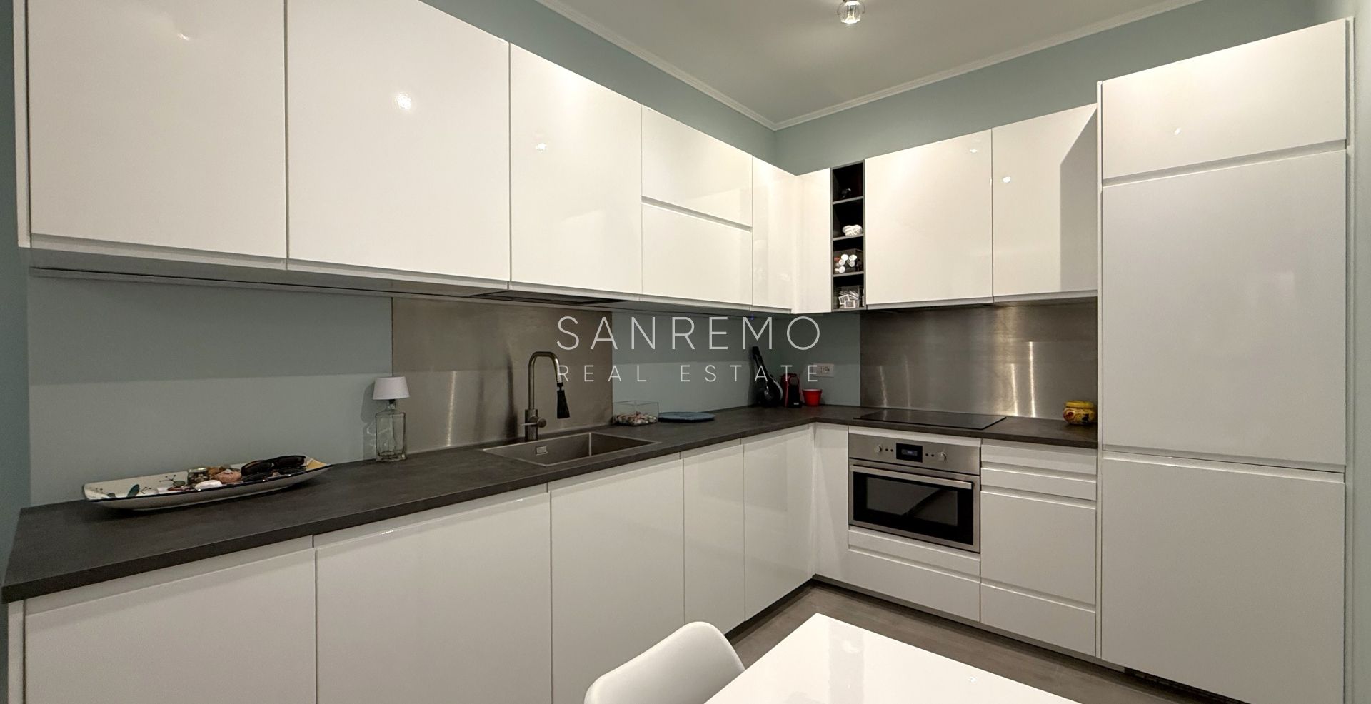 Квартира в идеальном состоянии с террасой на престижной улице Маттеотти