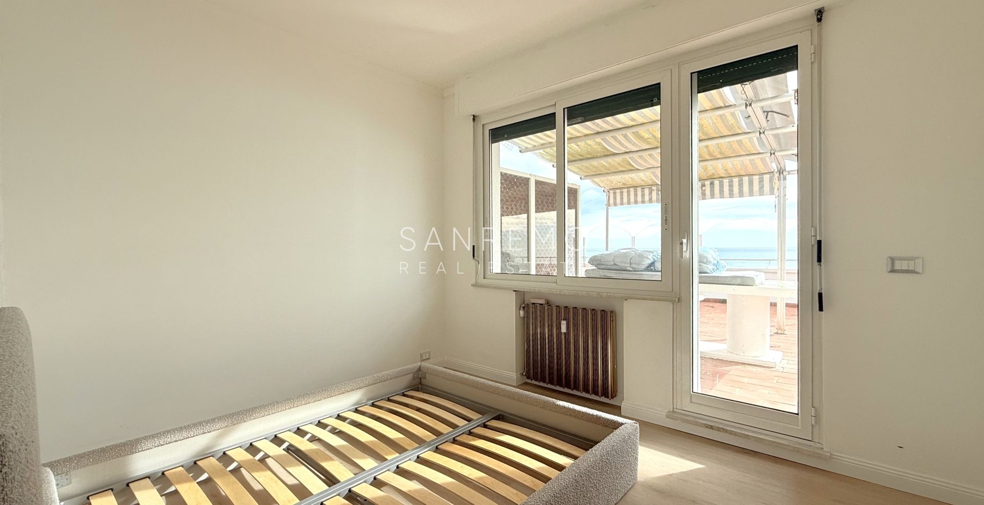 Пентхаус с видом на море