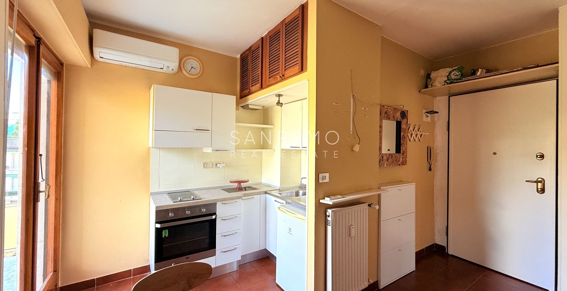 Очаровательная квартира в комплексе с консьержем, в нескольких шагах от моря