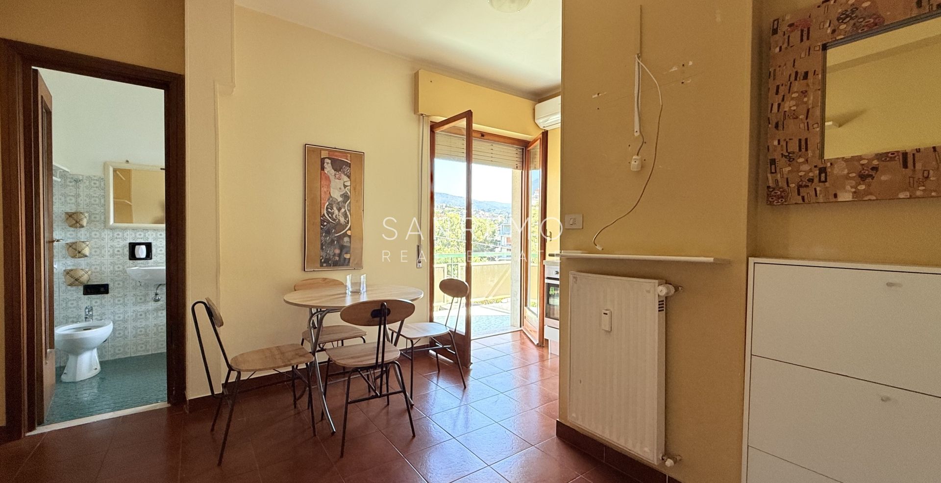 Очаровательная квартира в комплексе с консьержем, в нескольких шагах от моря