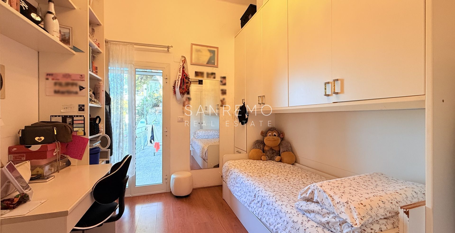 Двухуровневая квартира с прекрасным видом на весь залив Оспедалетти