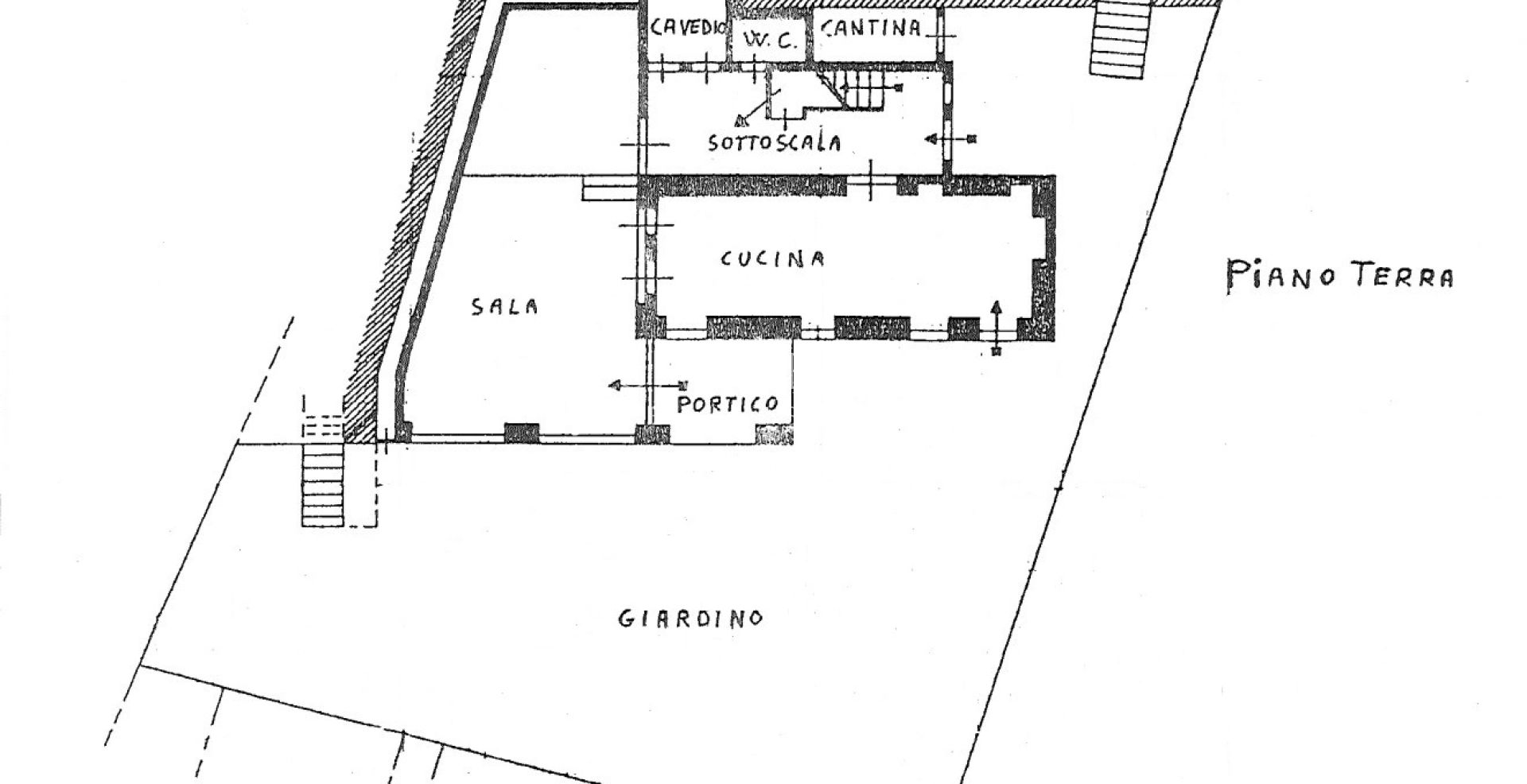 Дом с открытым видом на зелень, расположенный в тихом и спокойном месте