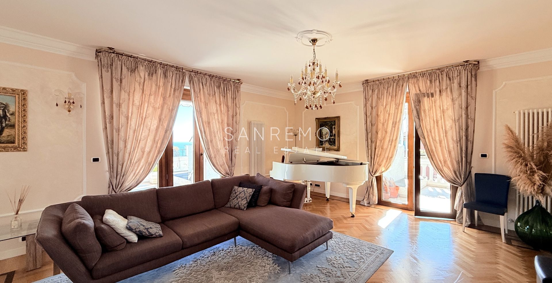 Пентхаус и суперпентхаус с бассейном и панорамным видом на море