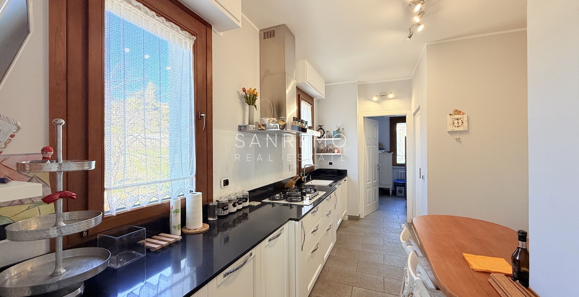 Пентхаус и суперпентхаус с бассейном и панорамным видом на море