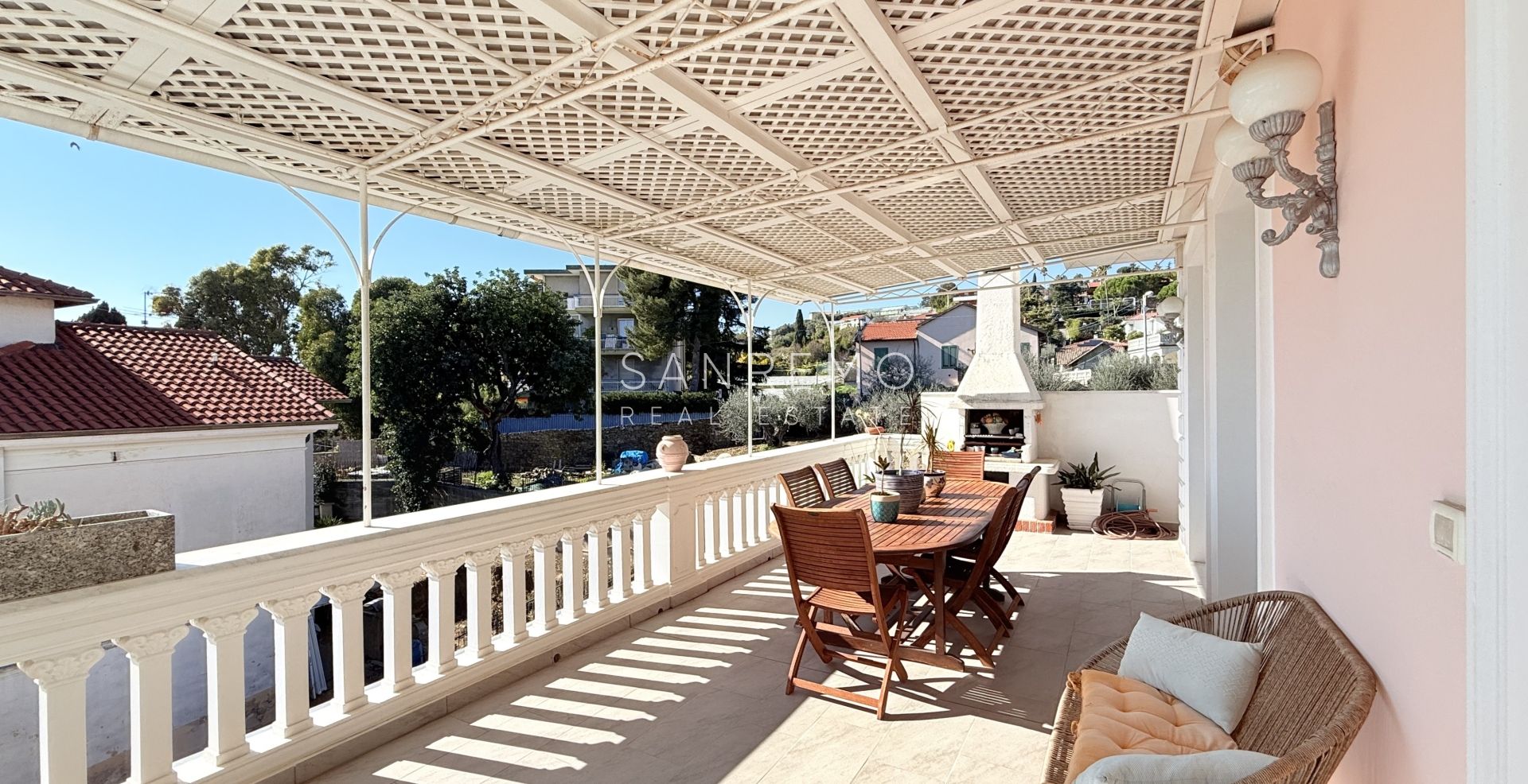 Пентхаус и суперпентхаус с бассейном и панорамным видом на море