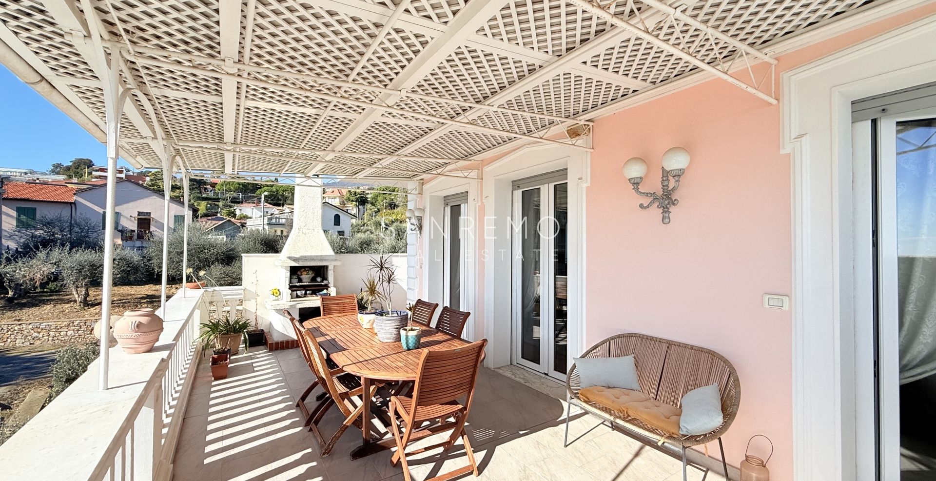 Пентхаус и суперпентхаус с бассейном и панорамным видом на море