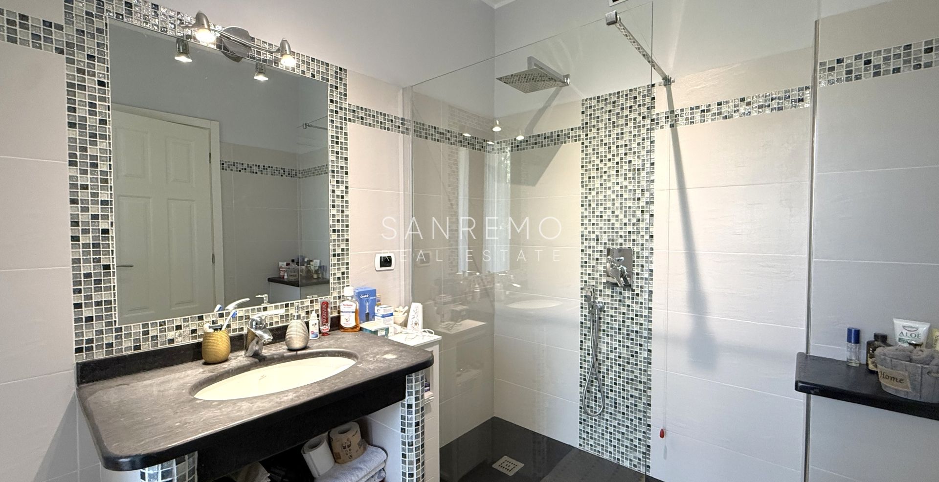 Пентхаус и суперпентхаус с бассейном и панорамным видом на море