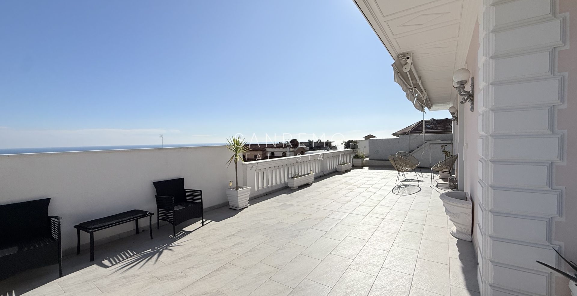 Пентхаус и суперпентхаус с бассейном и панорамным видом на море