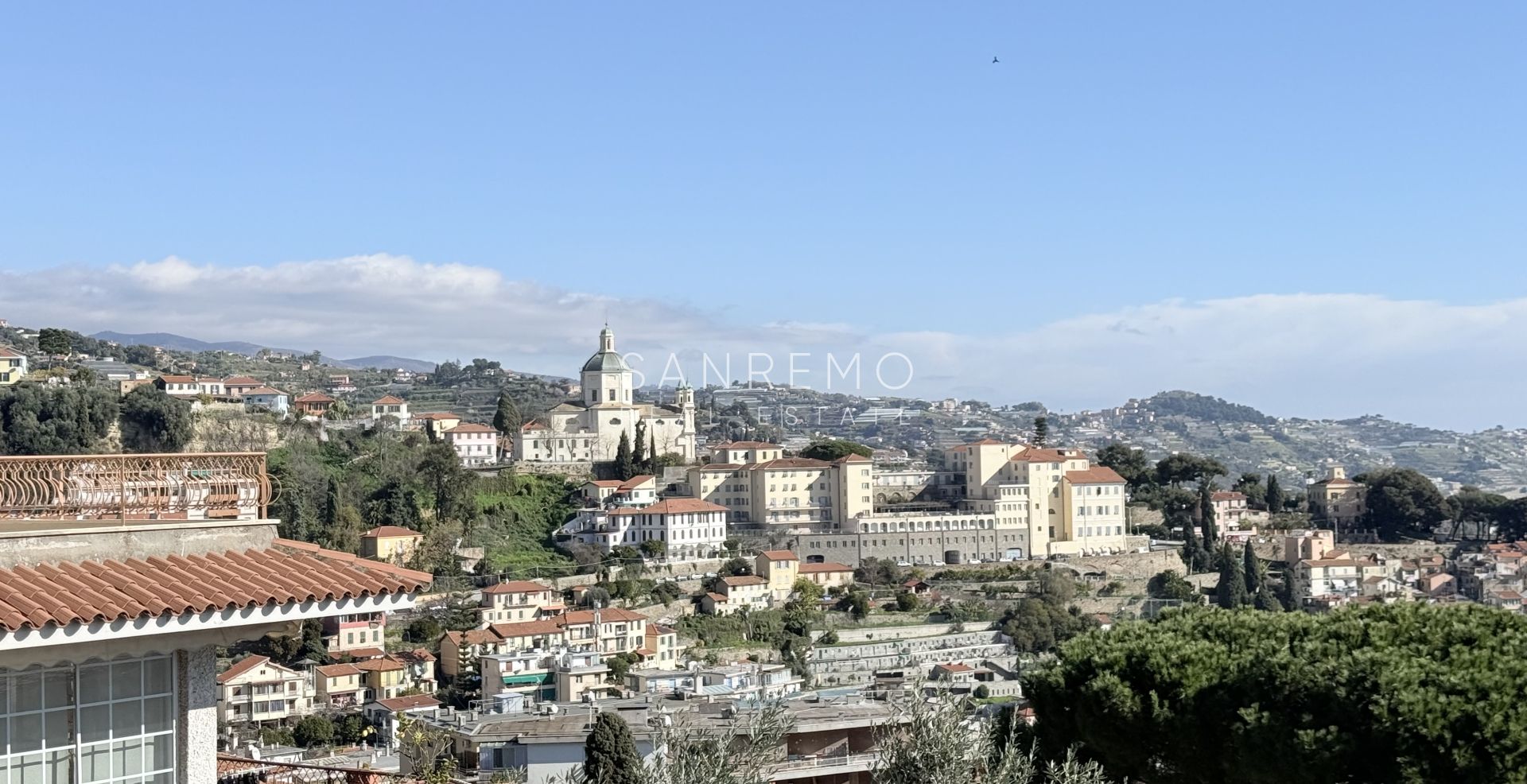 Пентхаус и суперпентхаус с бассейном и панорамным видом на море