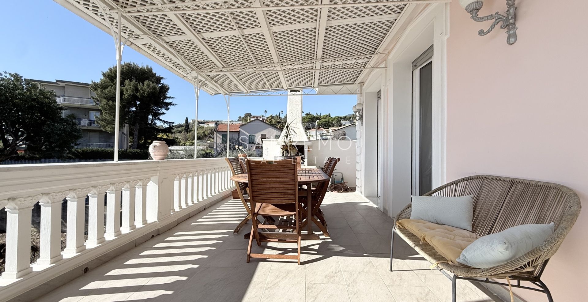 Пентхаус и суперпентхаус с бассейном и панорамным видом на море