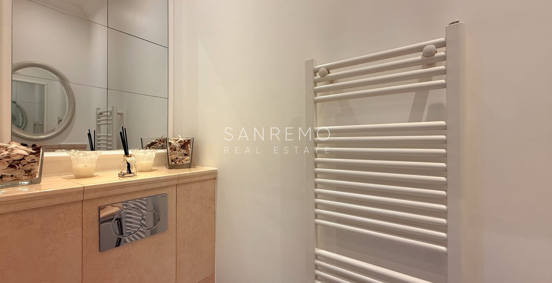 Полностью отремонтированная квартира с приятным внешним пространством