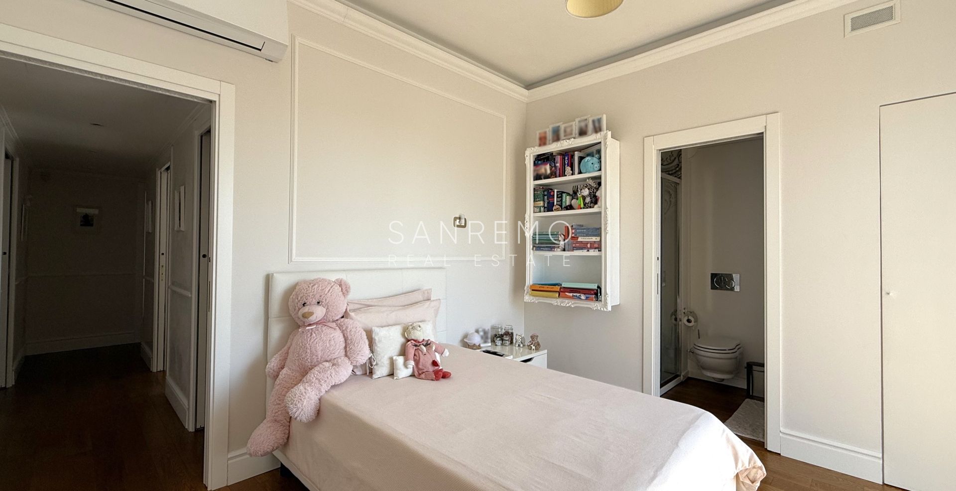 Полностью отремонтированная квартира с приятным внешним пространством