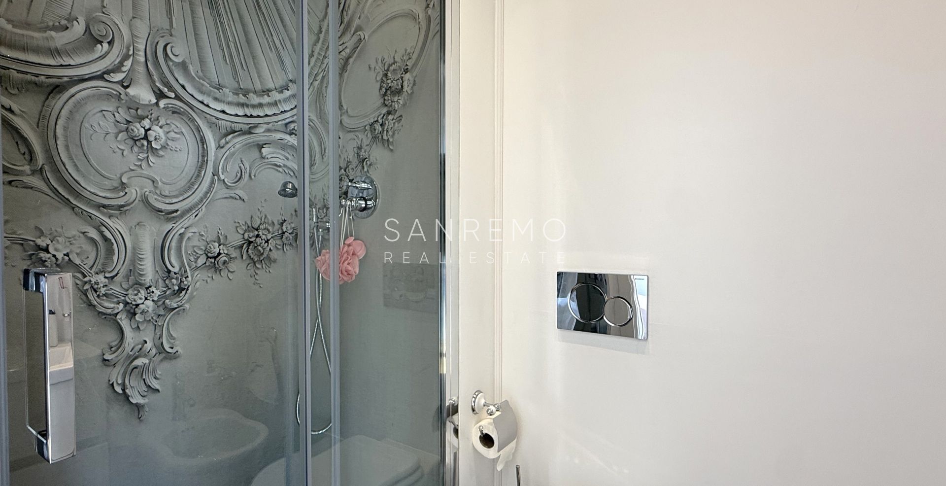 Полностью отремонтированная квартира с приятным внешним пространством