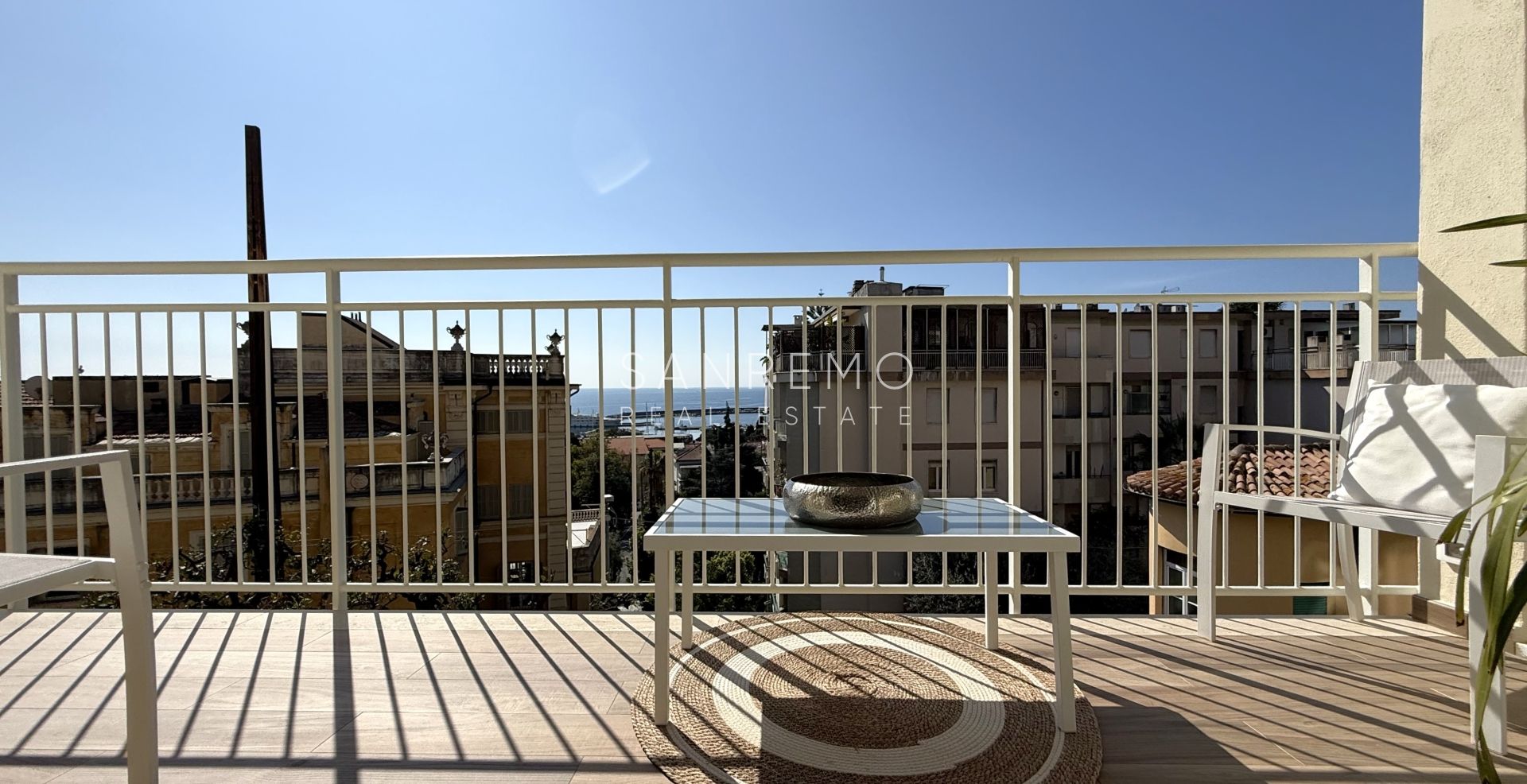 Полностью отремонтированная квартира с приятным внешним пространством