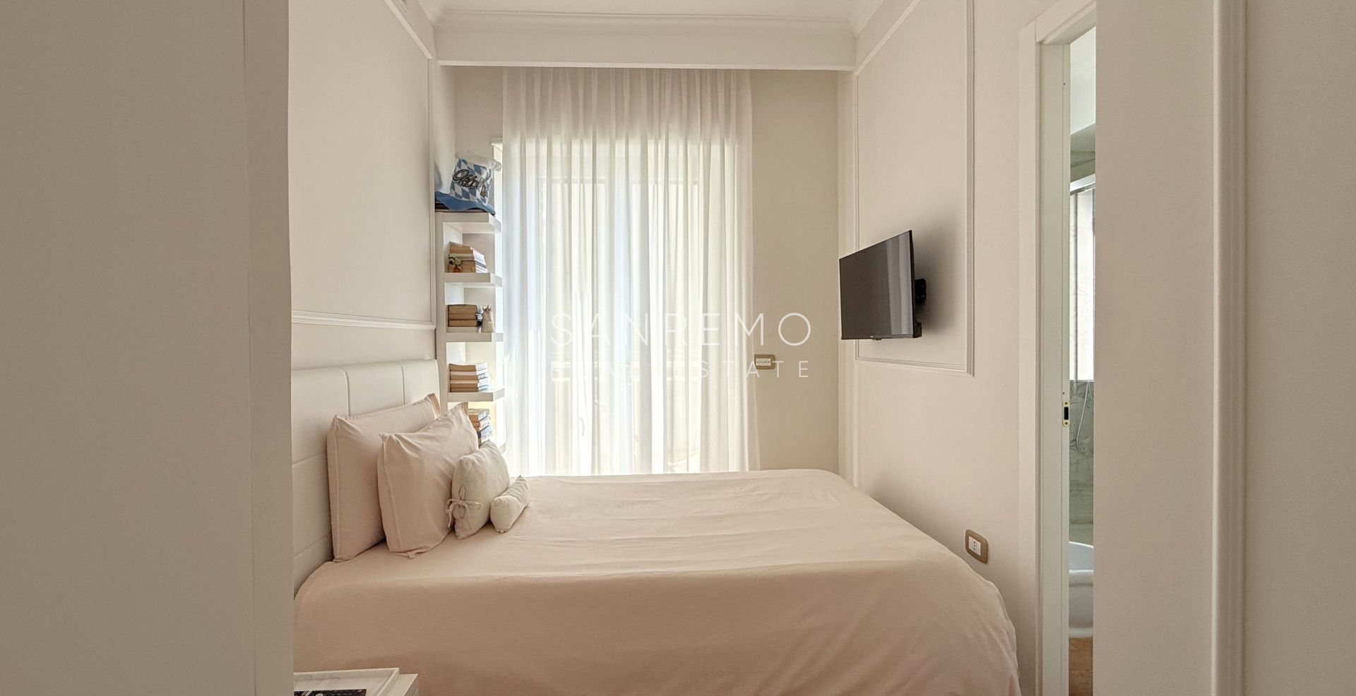 Полностью отремонтированная квартира с приятным внешним пространством