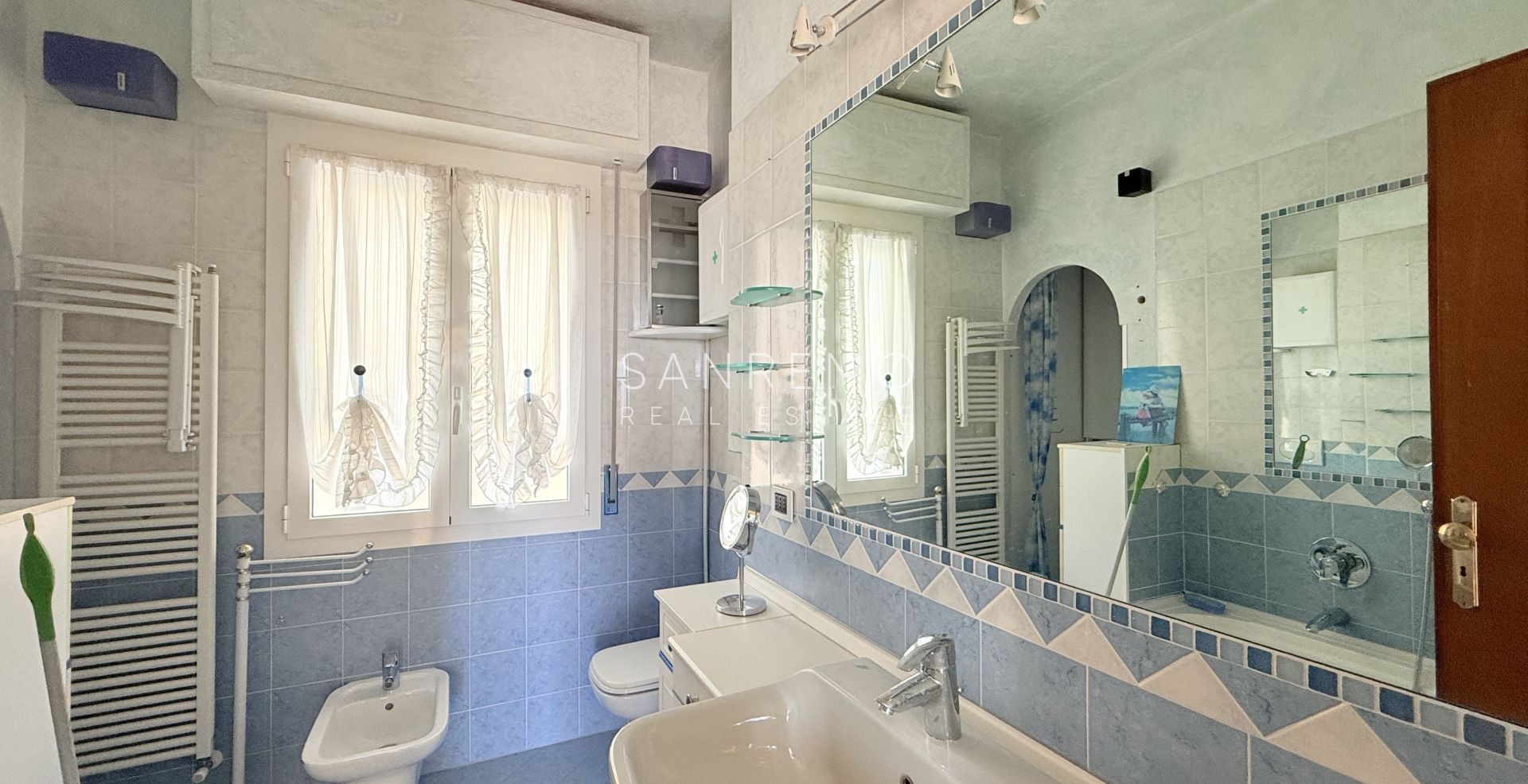 Пентхаус в районе Соларо с великолепным видом на море