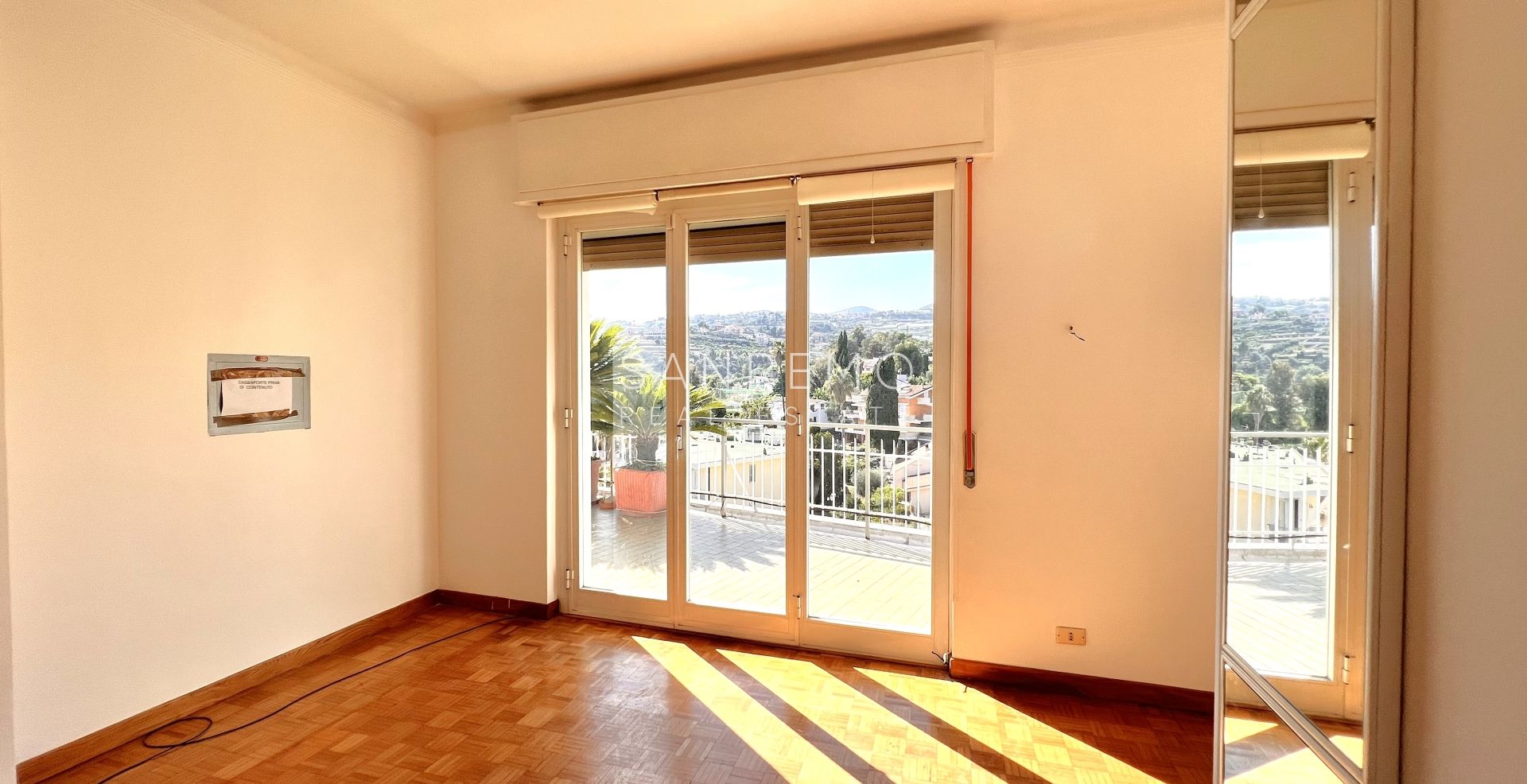 Пентхаус в районе Соларо с великолепным видом на море