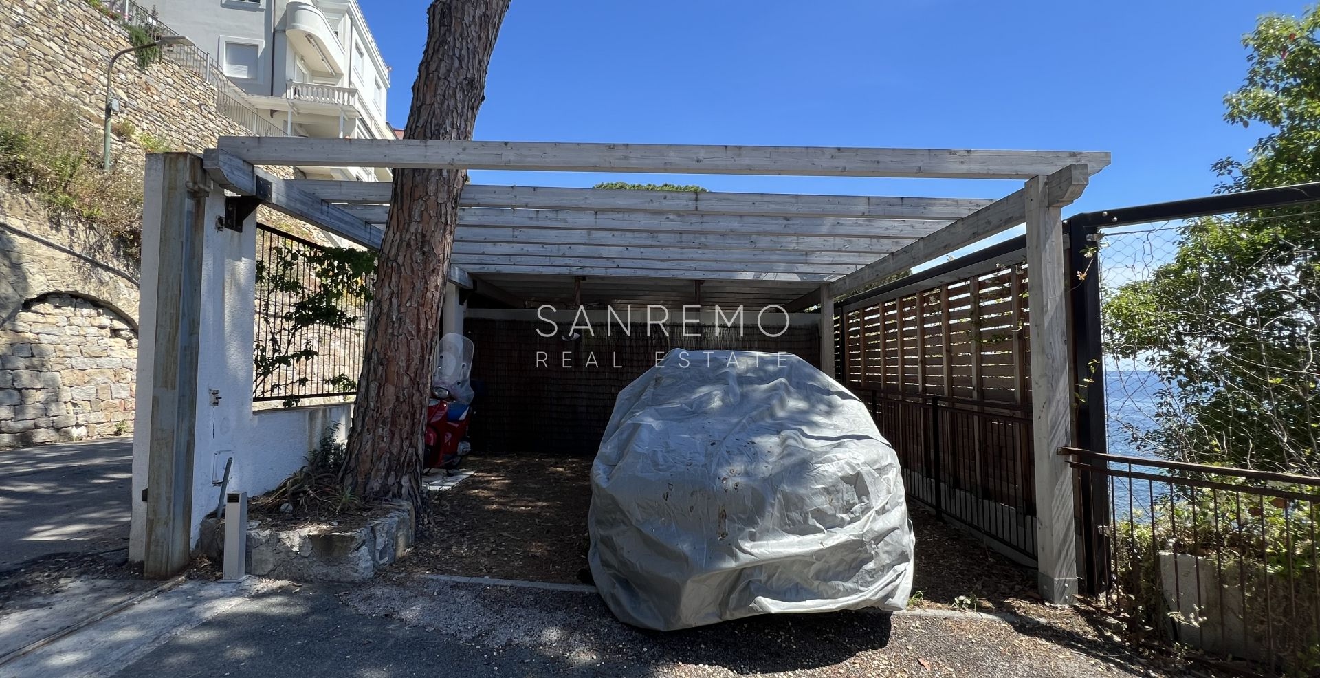 Пентхаус с видом на море