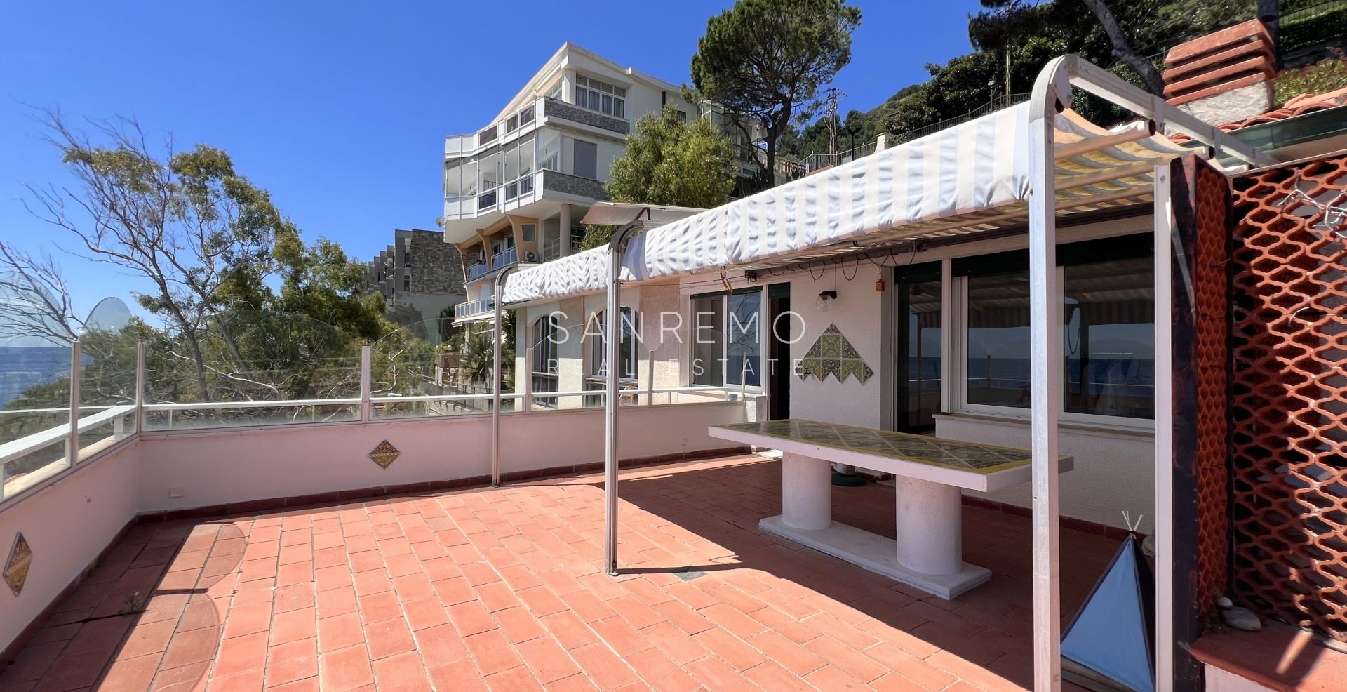 Пентхаус с видом на море