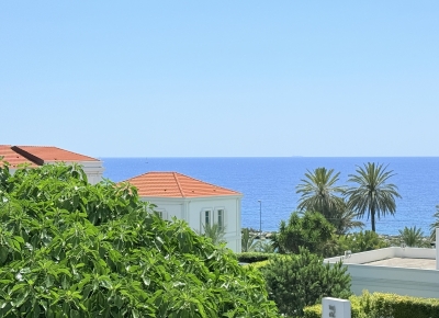 Полностью обновлённая квартира с видом на море, балконом и возможностью парковки