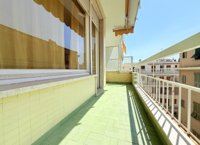 Просторная студия с террасой в нескольких шагах от казино