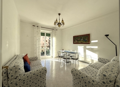 Светлая и солнечная квартира с двойной экспозицией и двумя небольшими террасами